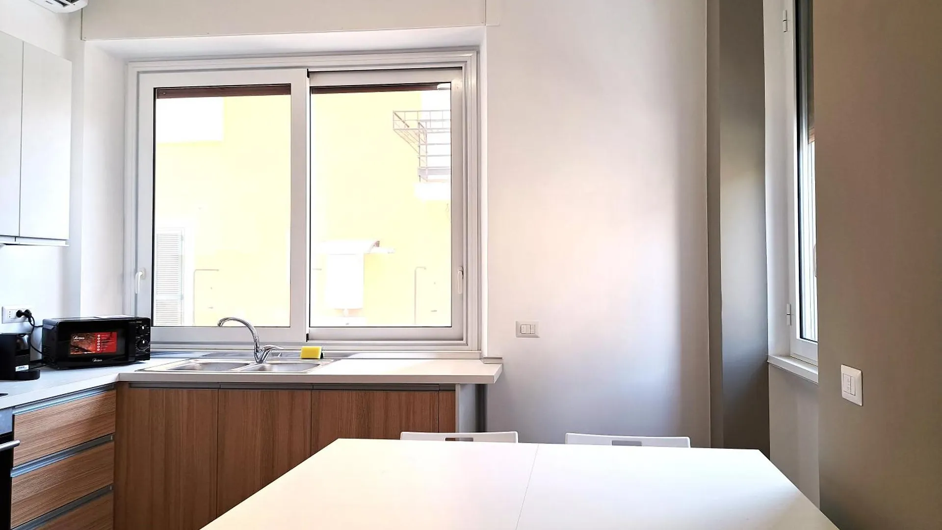San Giovanni Metro Flat روما